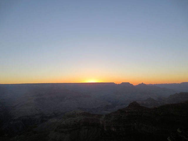 グランドキャニオンの日の出（９景-3）　Sunrise of Grand Canyon, Arizona. USA　2013/06/23