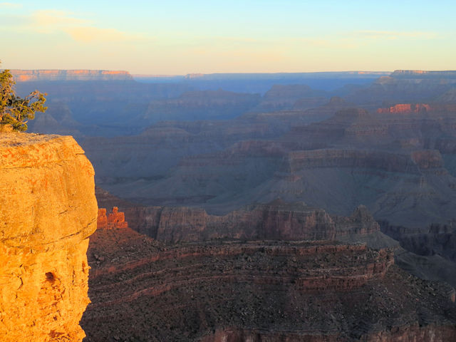 グランドキャニオンの日の出（９景-6）　Sunrise of Grand Canyon, Arizona. USA　2013/06/23