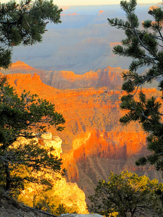 グランドキャニオンの日の出（９景-7）　Sunrise of Grand Canyon, Arizona. USA　2013/06/23