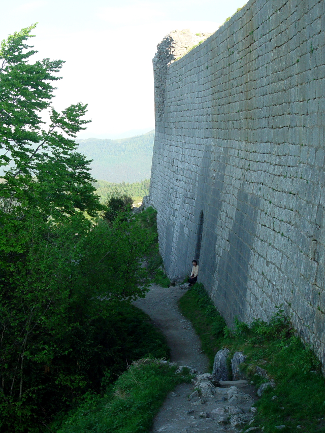 モンセギュール砦 The Fortress of Montsegur （１２景-7）　Montsegur, France　2005/05/20　Photo by Kohyuh